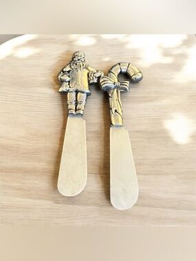 Christmas Cheese Spreaders Set of 2 - Santa, Candy Cane Stainless Butter Knife